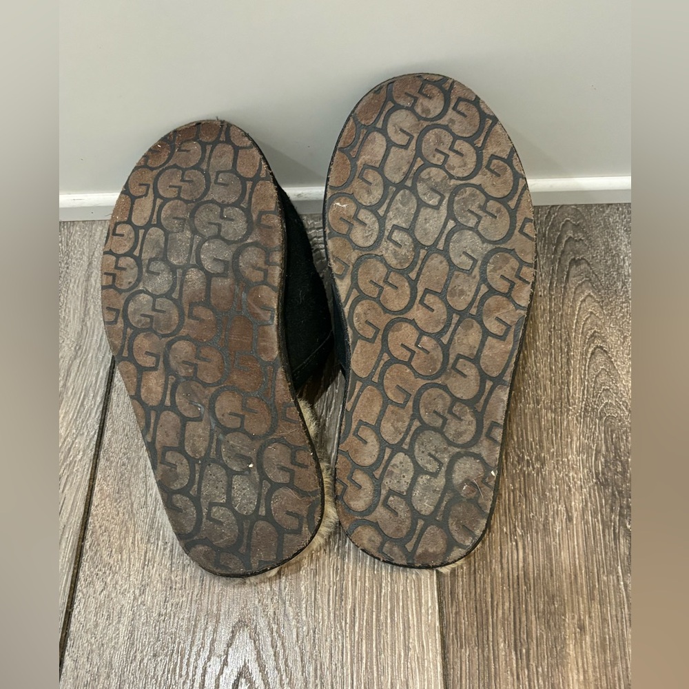 UGG Mens Scuff Slippers Black sz 7 - Picture 6 of 7
